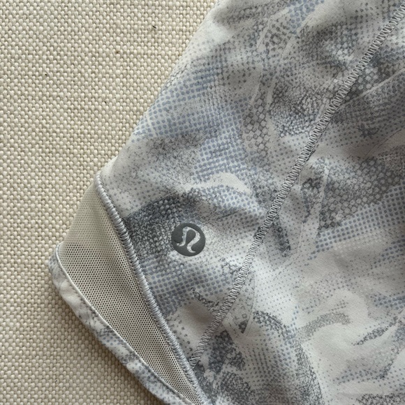 Lululemon Hotty Hots - 4 Tall - Multicolored - Picture 4 of 4